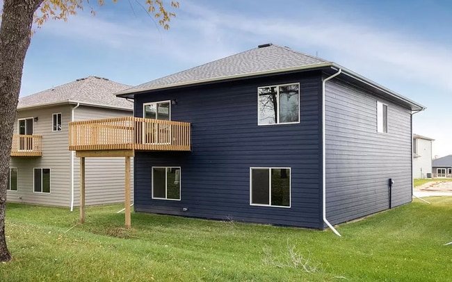 Building Photo - Beautiful and Unique Carriage House style home!