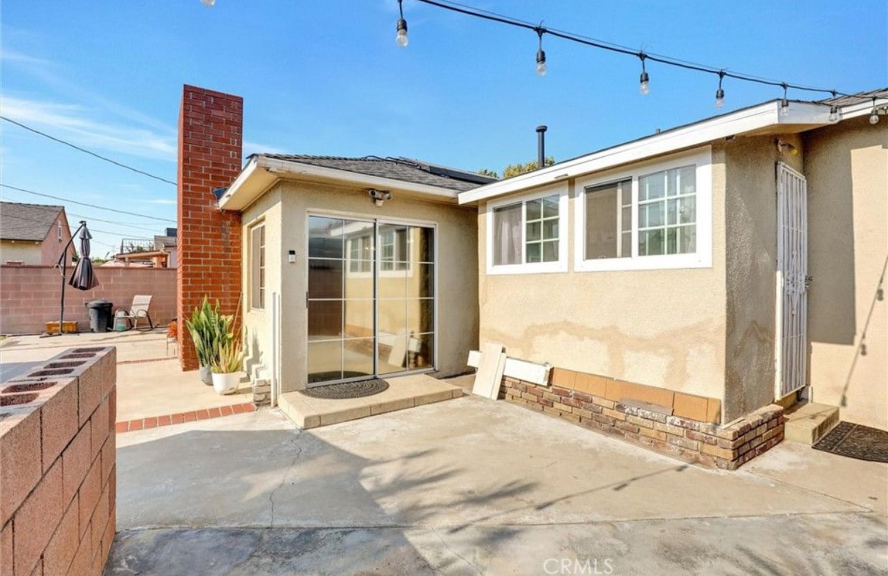 Building Photo - 10337 Garfield Ave