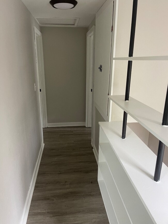 Building Photo - 813 Lincoln St