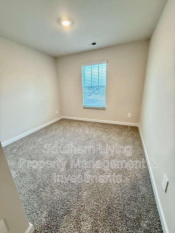 Building Photo - 1413 Old Rivers Rd