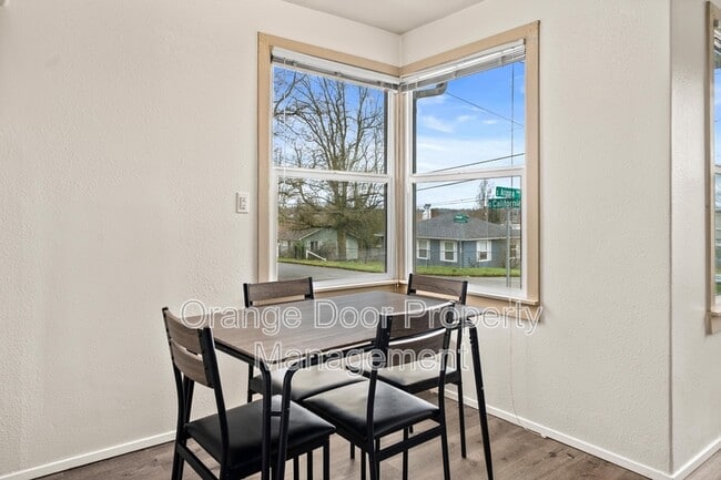 Building Photo - 51 S Arizona Ave