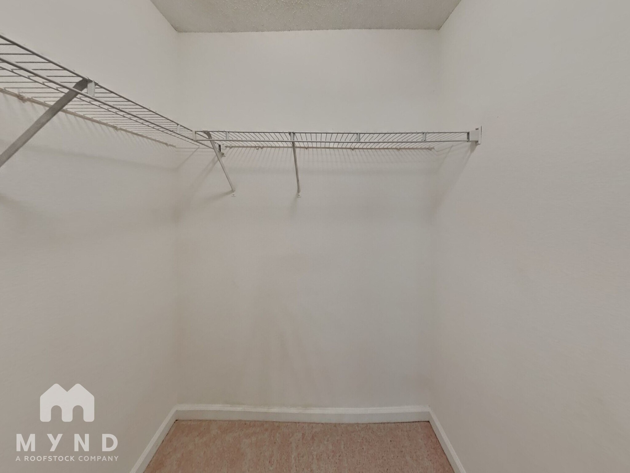 Building Photo - 3940 Cypress Pointe Dr