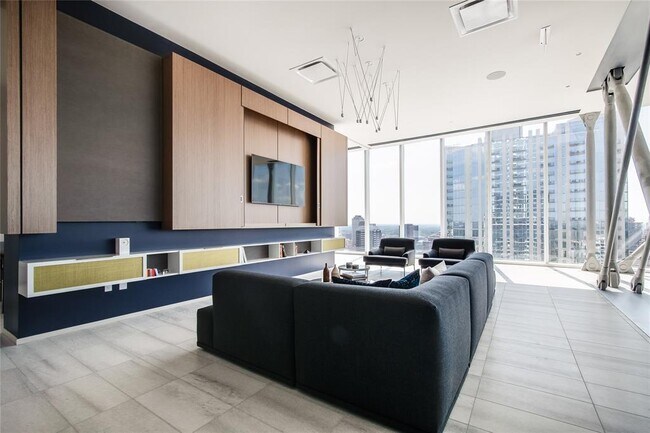 Building Photo - 301 West Ave