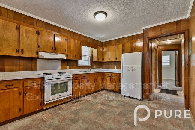 Building Photo - 4444 Dennis Dairy Rd