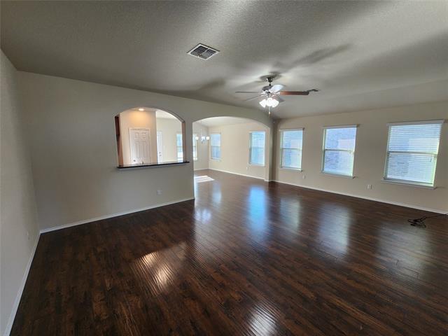 Building Photo - 3217 Jackal Dr