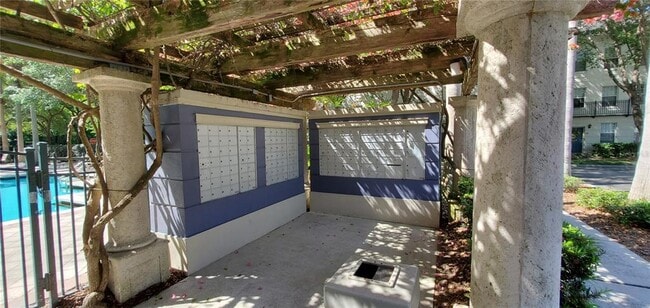 Building Photo - 735 Siena Palm Dr