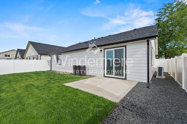 Building Photo - Welcome to the Spokane Valley