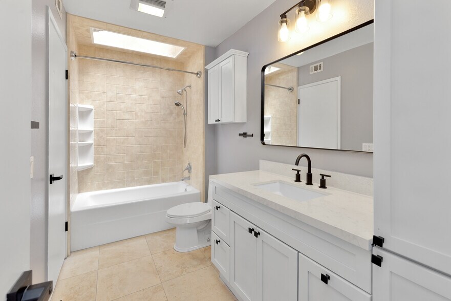 Building Photo - 280 Cagney Ln