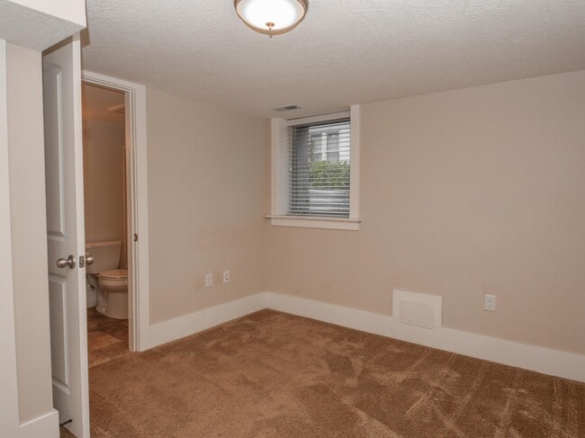 Building Photo - 271 N 100 E