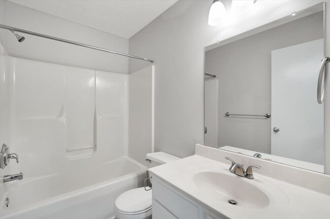 Building Photo - Two bedroom townhome, bath and half washer...