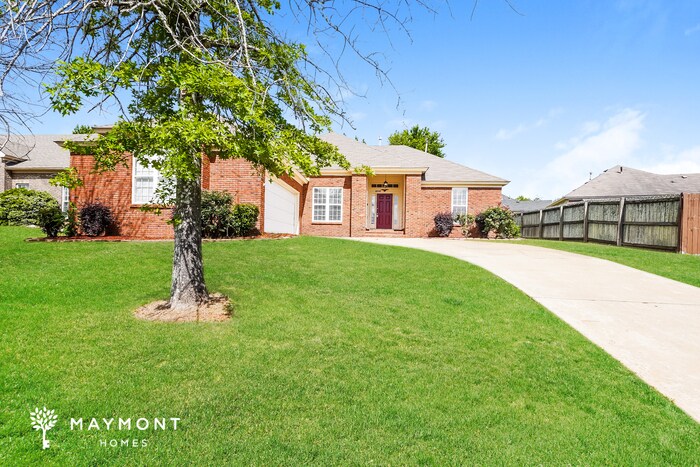 Building Photo - 604 Castle Brook Dr