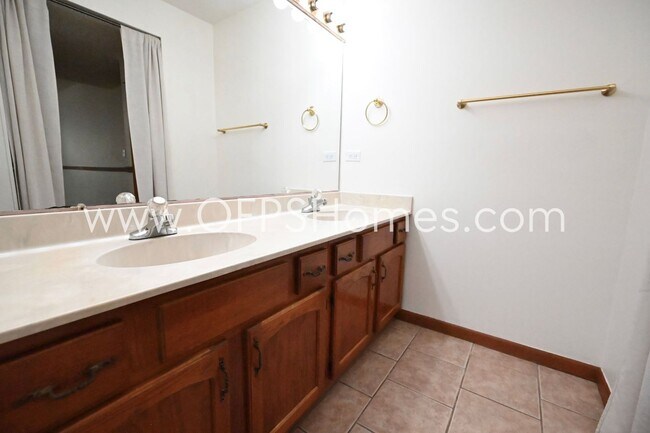 Building Photo - Ranch Style Home in Niceville