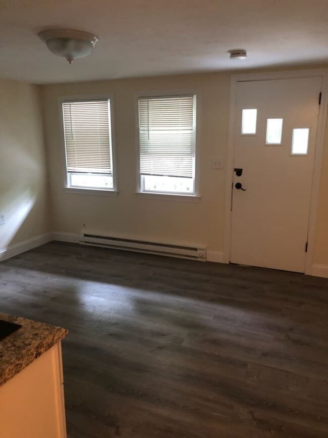 Building Photo - South Orleans 2 Bedroom