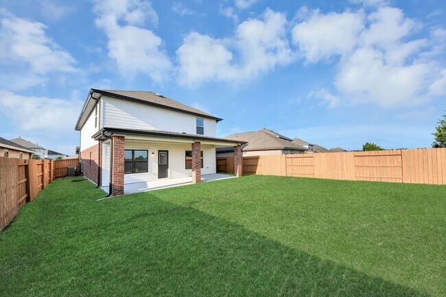 Building Photo - 26722 Lantana Cyn Dr