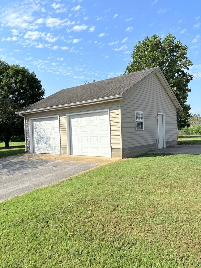 Building Photo - 101 Crandell Ct