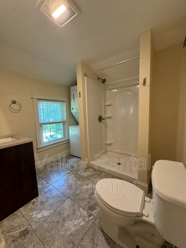 Building Photo - 37 Middle St