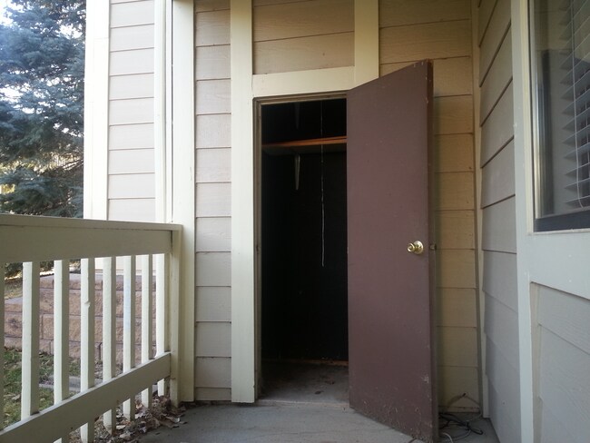 Building Photo - **Leasing Special** Newly renovated 1 Bed/1 Bath Condo near Lowry/Cherry Creek