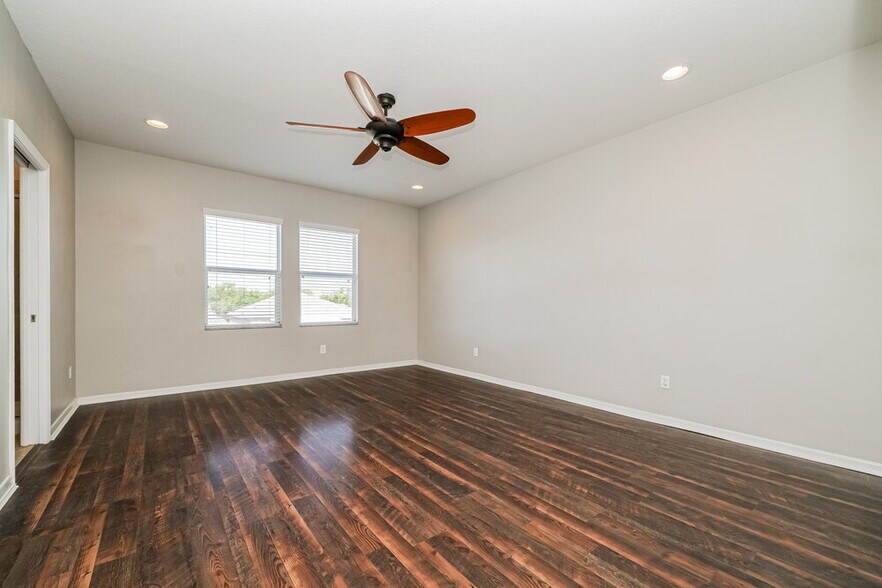 Building Photo - 908 Fern Leaf Dr