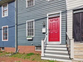 Building Photo - Charming Single Family Home on Grand St w/ Bonus 3rd Room
