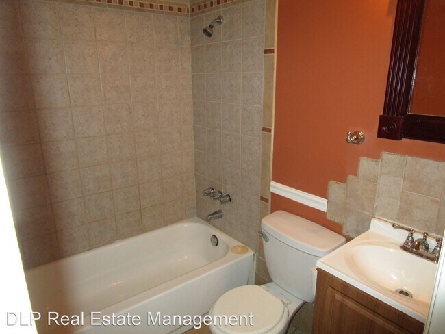 Building Photo - 3 br, 2 bath House - 963 Madison Ave