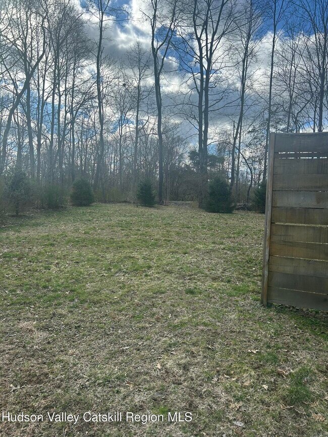 Building Photo - 72 Forest Glen Rd