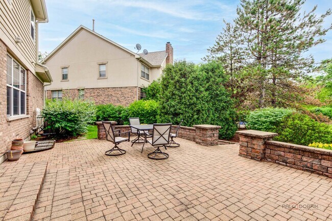 Building Photo - 312 Camargo Ct