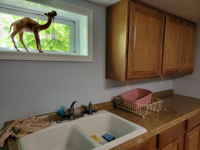 Building Photo - 2758 W George Mason Rd