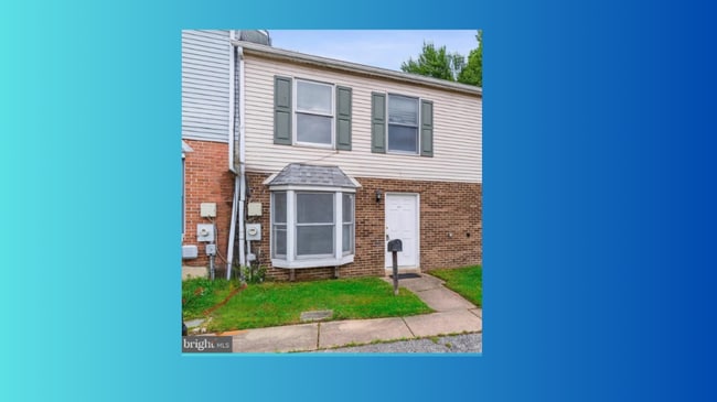 Primary Photo - 3 bedroom, 1.5 bath townhome in Newark