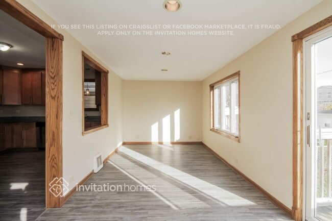 Building Photo - 1102 Lathrop Ave