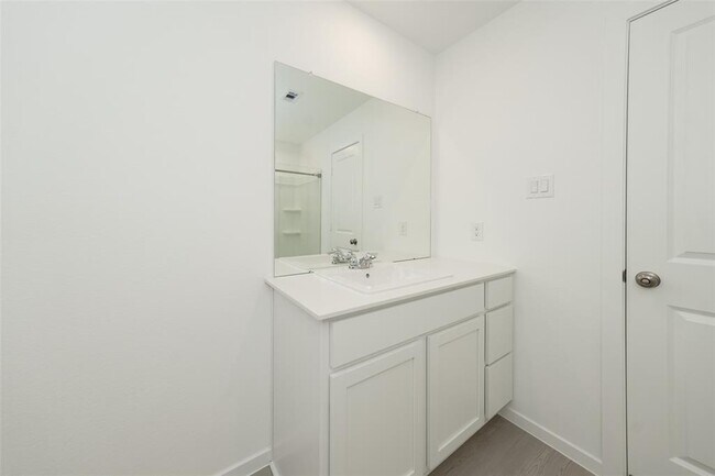 Building Photo - 6602 Tricolor Beech Ln