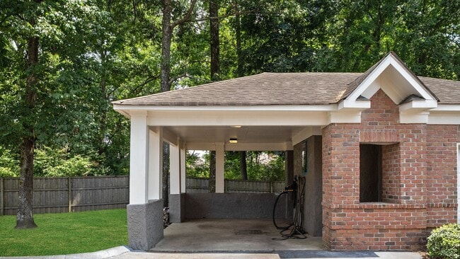 Building Photo - 225 Arbor Commons Cir