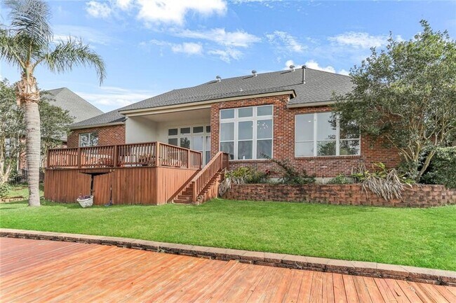 Building Photo - 242 Spinnaker Dr