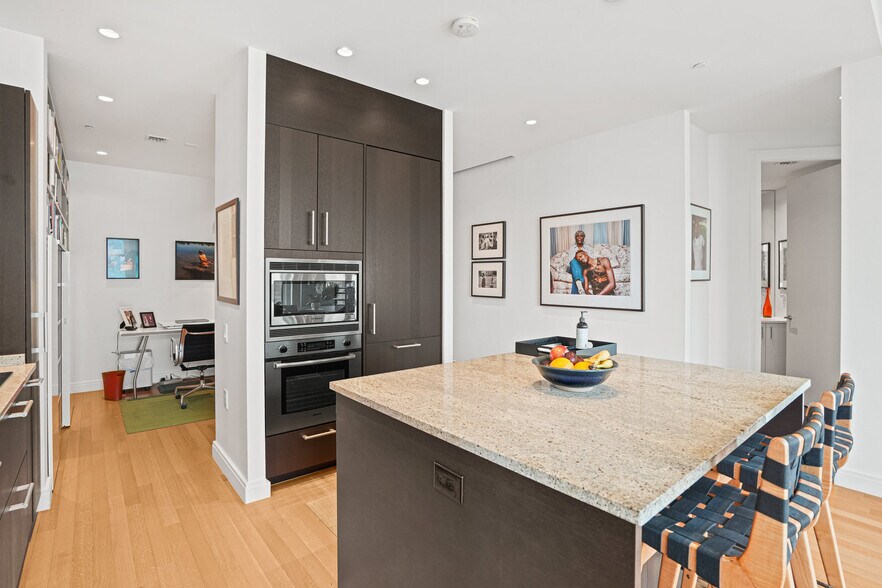 Building Photo - 1177 22nd St NW