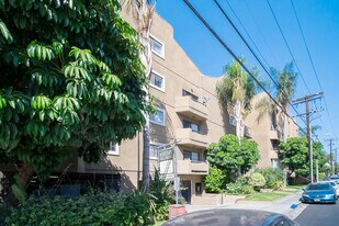 Building Photo - Meridian Hollywood