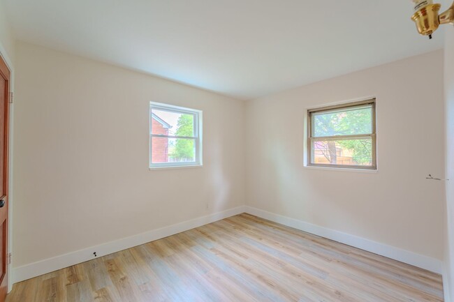 Building Photo - Charming 2-Bedroom Home in Dayton's Belmon...