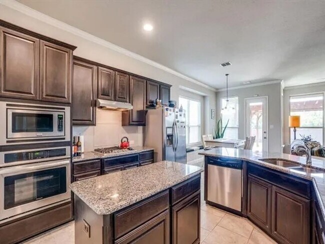 Building Photo - 321 Valentino Wy