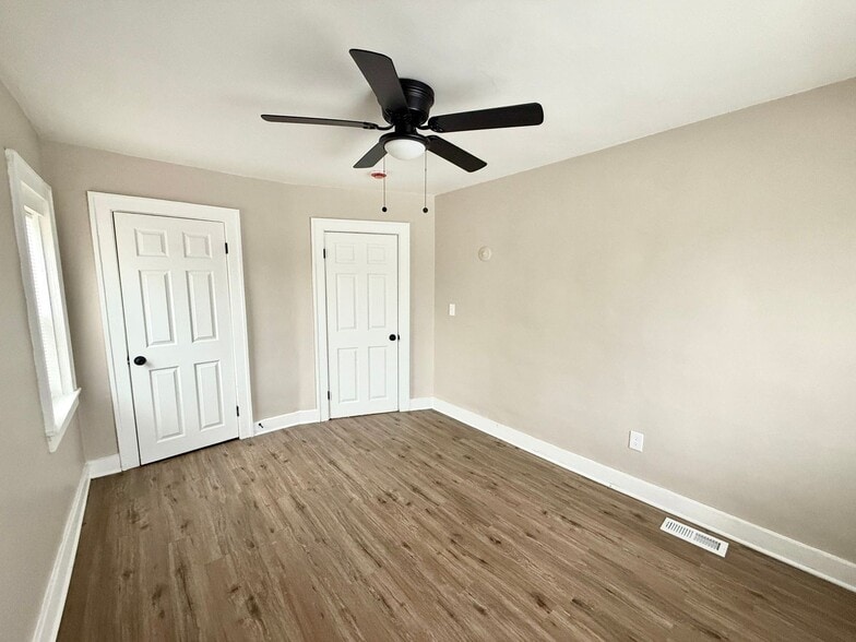 Building Photo - This beautifully updated 3-bedroom, 1-bath single-family home is ready for move-in!