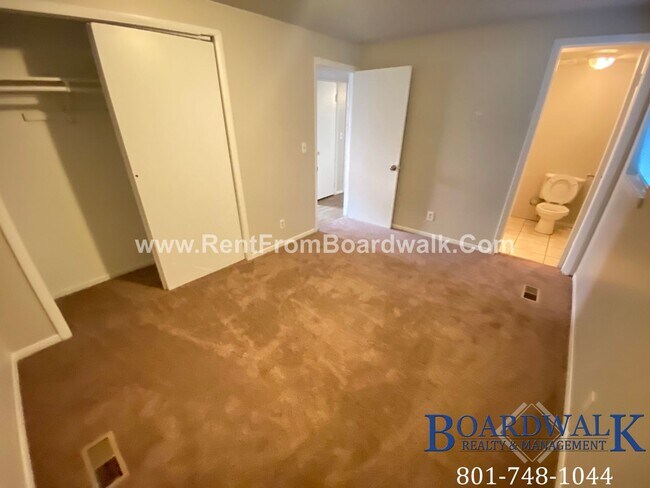 Building Photo - 759/761 Jackson Ave