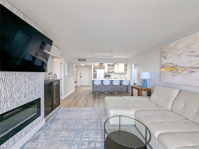 Building Photo - 500 Three Islands Boulevard