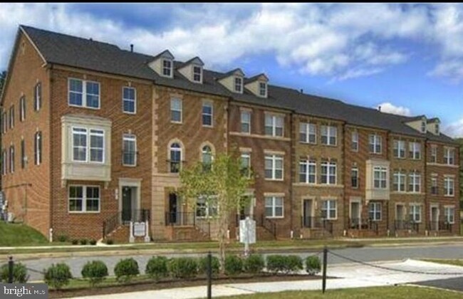 Primary Photo - 120 Community Center Ave