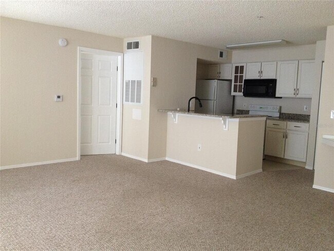 Building Photo - 2218 Grand Cayman Ct