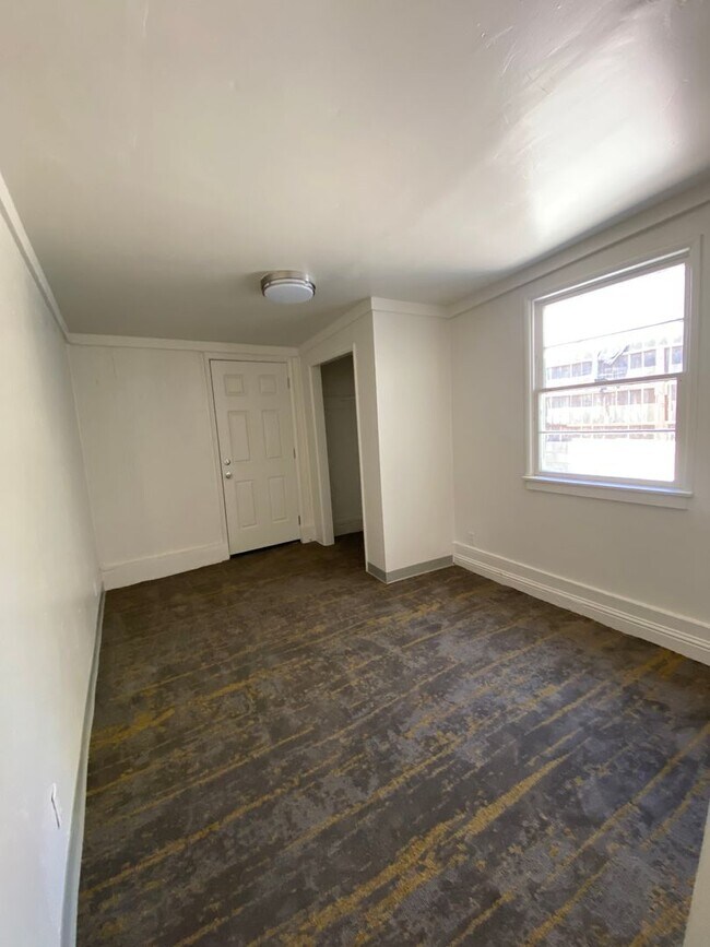Building Photo - Beautiful upgraded home near Cal Poly and Foothill Blvd!