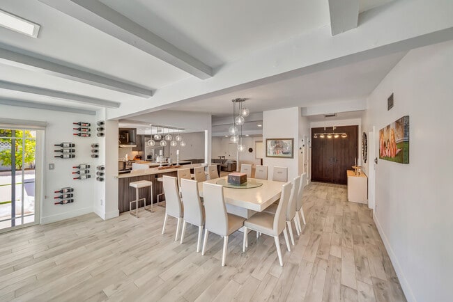 Building Photo - 22374 Algunas Rd