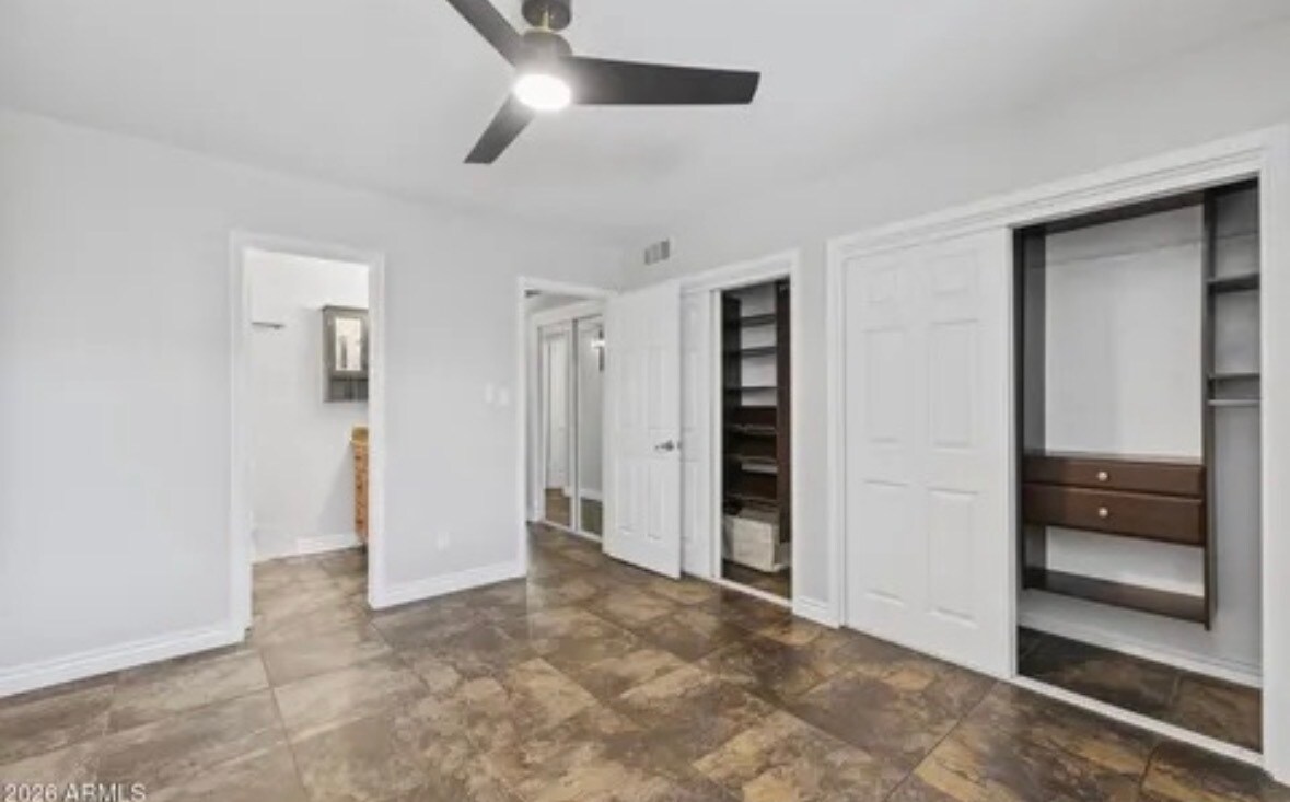 Building Photo - 7141 N 16th St