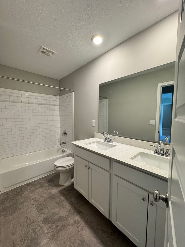 Building Photo - 17158 Seaboard Pl