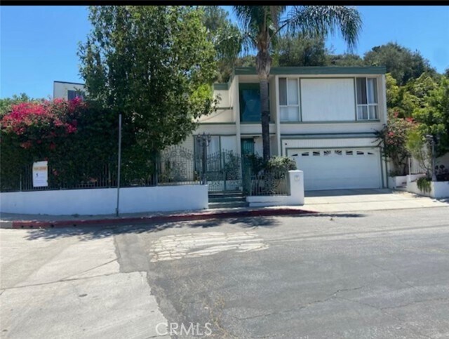 Primary Photo - 17041 Escalon Dr