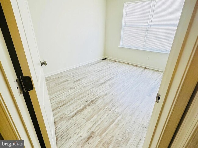 Building Photo - 4935 Laurel Valley Ln