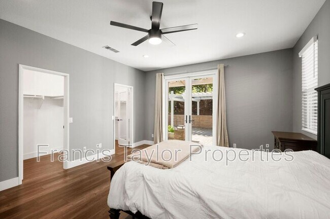 Building Photo - 285 Oak Valley Ln