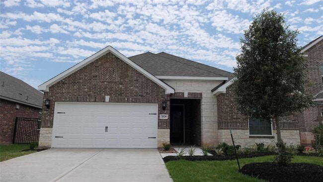 Primary Photo - 3008 Sunmoon Ln