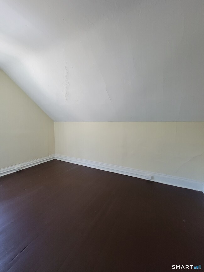 Building Photo - 120 North St